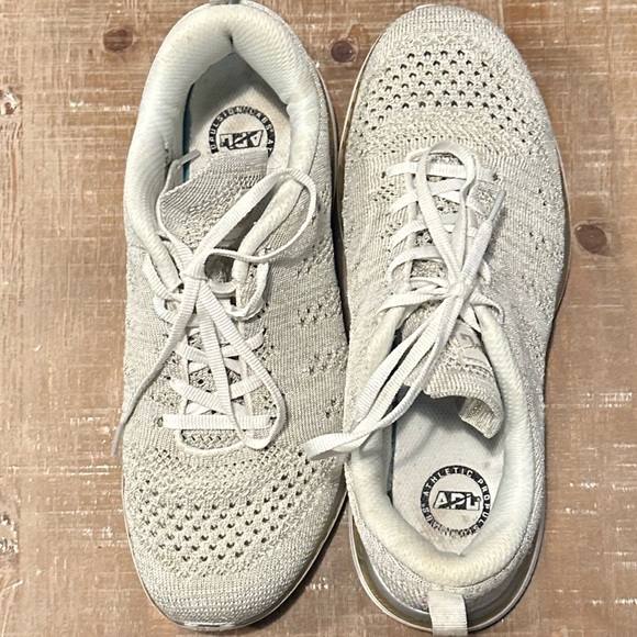 APL Shoes - APL TechLoom Pro Running Shoe